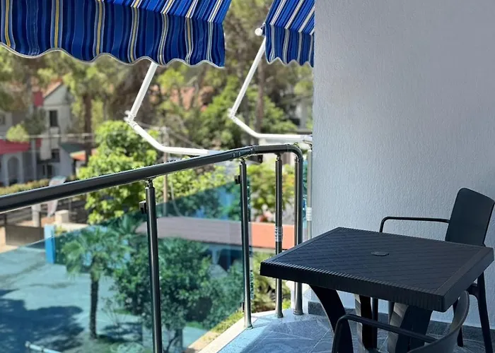 Rezidenca Mabel * Velipojë