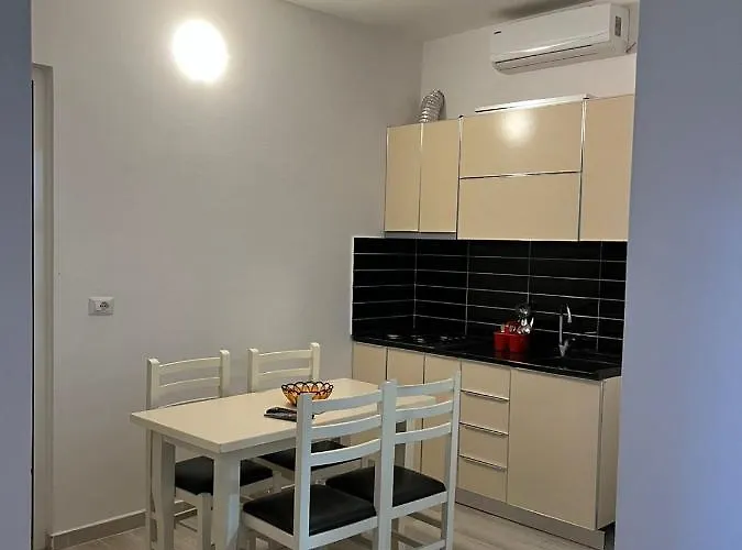 Rezidenca Mabel Velipojë